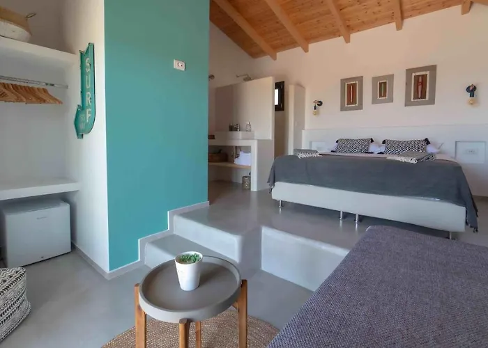 Villa Kefi Spitia *